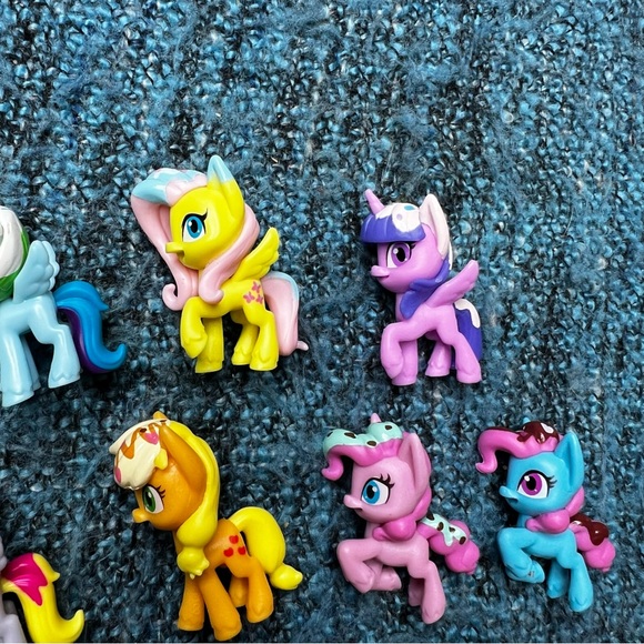 Mixed Lot of 12 My Little Pony MLP Collectible Mini Figurines Toys - Picture 5 of 7